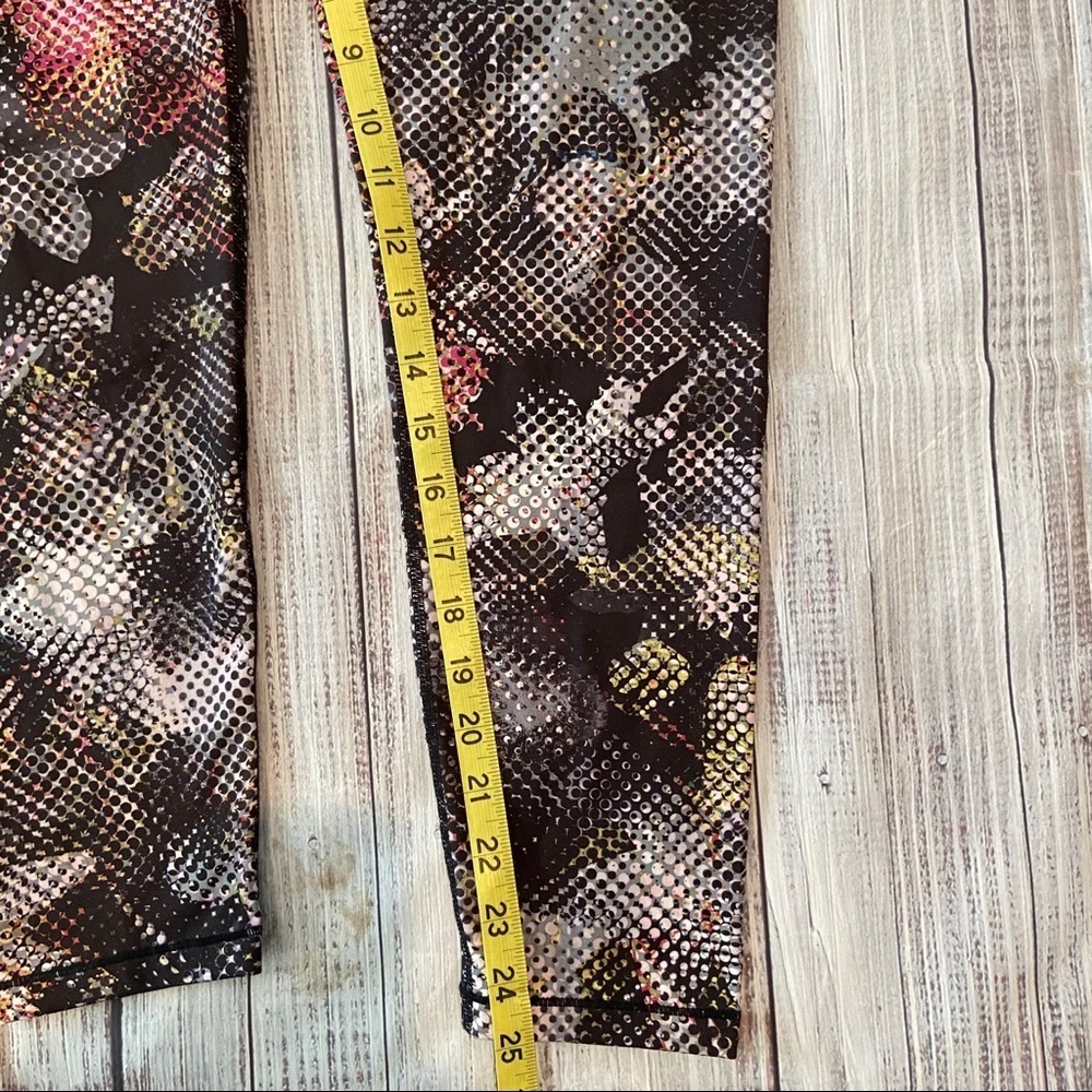 PrAna Roxanne Printed Leggings. Size Medium. EUC. - Picture 9 of 11